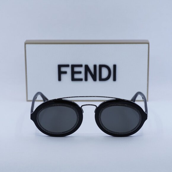 Final Price! Fendi FE40094I 01A Black Smoke Sunglasses - Picture 2 of 10